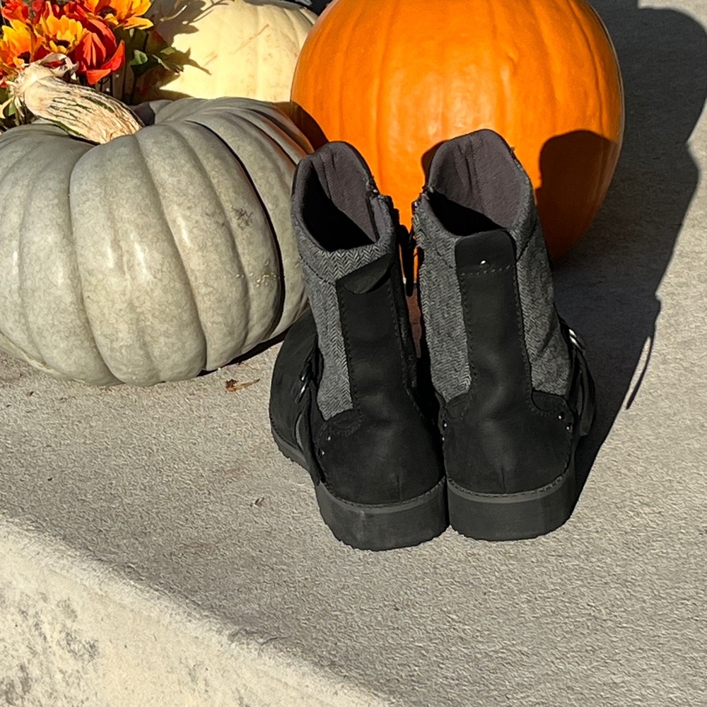 Eddie Bauer Leather Covey Ankle Boots 8 - Picture 3 of 6